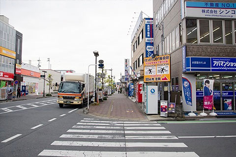 徒歩でお越しの方の道案内